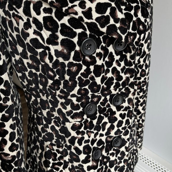 Women's leopard print jacket size medium by Apt. 9. - Picture 10 of 10